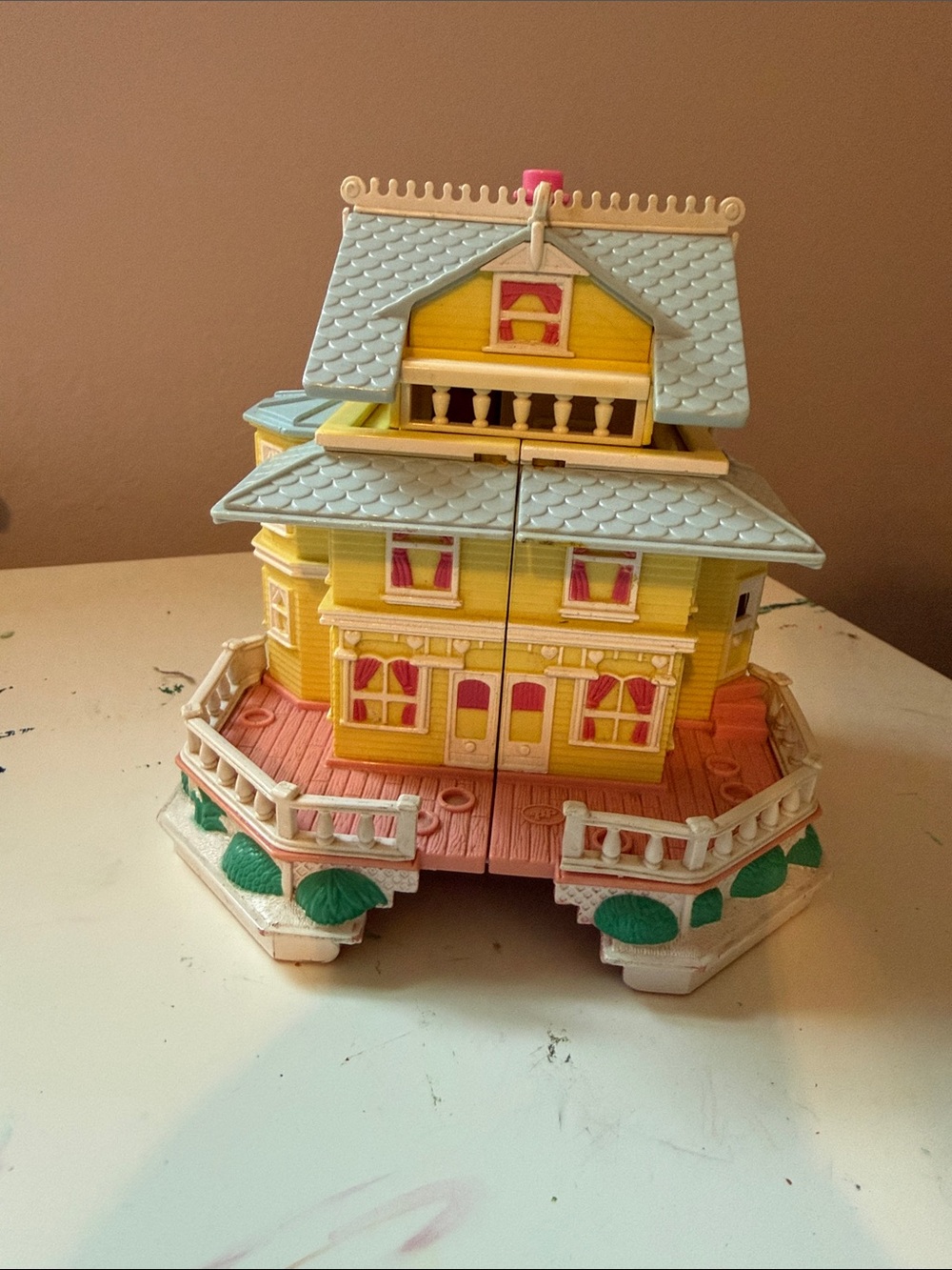 Vintage 1995 Polly Pocket Clubhouse